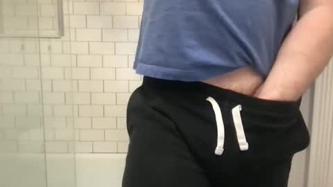 lvguynextdoor440656 online show from 02-09-26, 04:49