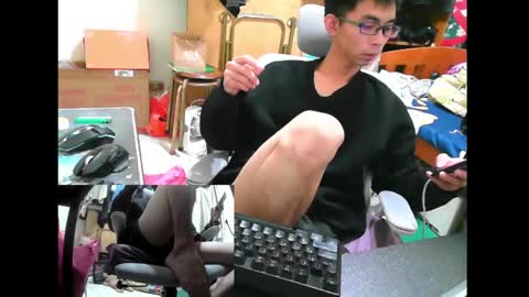 lvoe810930 online show from 12-19-24, 03:41