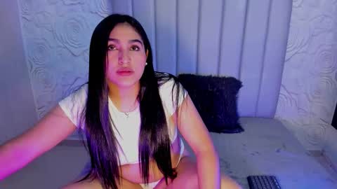 LYA DUBOIS  online show from 03-28-26, 04:06