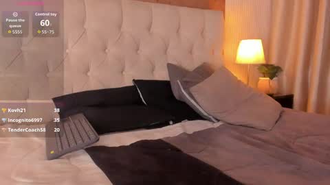 Lyan online show from 04-22-26, 07:44