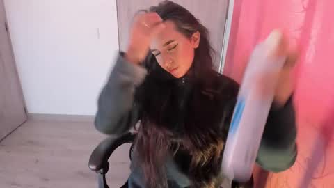 Lyanna online show from 12-03-25, 01:20