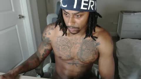 Snapshot of lybbxxx chatting on 12-16-25, 04:56 CumAgain online show from 12-16-25, 04:56