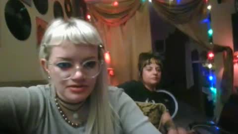 lydiadeity online show from 12-19-25, 10:55