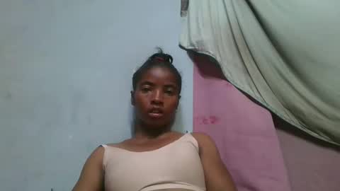 lydie856696 online show from 04-28-26, 02:44