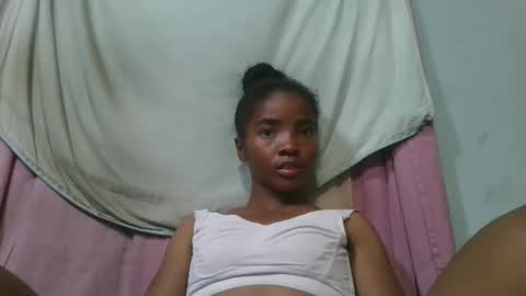 lydie856696 online show from 05-05-26, 04:48