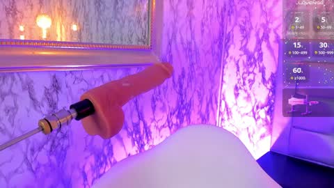 Lyen Rae  online show from 12-18-24, 02:10