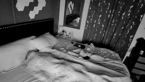 Snapshot of lyfsaver chatting on 04-05-26, 10:12 lyfsaver online show from 04-05-26, 10:12