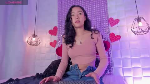 Lyhana Lee online show from 02-13-25, 02:31