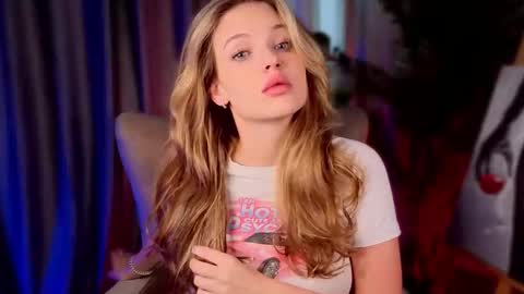 simply Eliza  online show from 09-26-25, 10:08