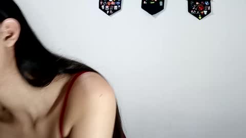 lyla online show from 10-03-25, 03:47