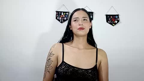 Snapshot of lyla205 chatting on 01-09-26, 02:25 lyla online show from 01-09-26, 02:25