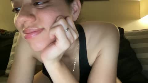 Snapshot of lylajades chatting on 01-29-25, 06:22 Olivia online show from 01-29-25, 06:22