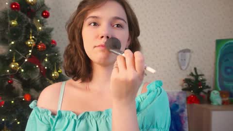 Snapshot of lyle_art chatting on 12-19-24, 03:07 hi im Lyle online show from 12-19-24, 03:07