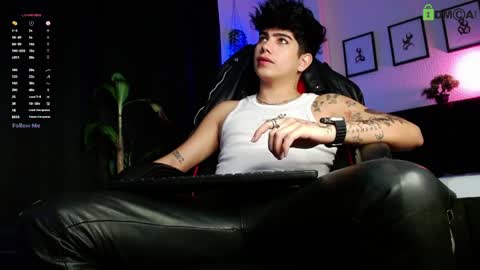 Lyle Bennett Freelance Model online show from 03-28-26, 12:05