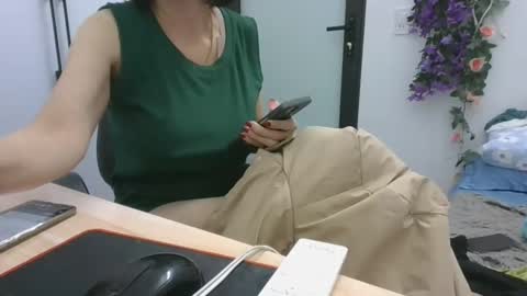 lyli_99 online show from 11-21-25, 01:54