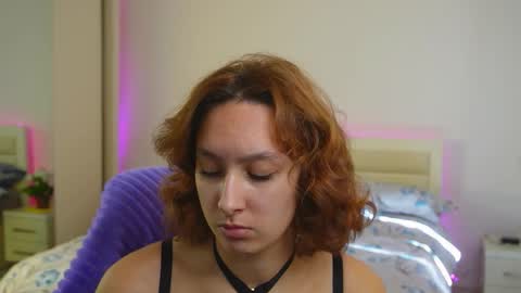 Lylian online show from 10-10-25, 07:07