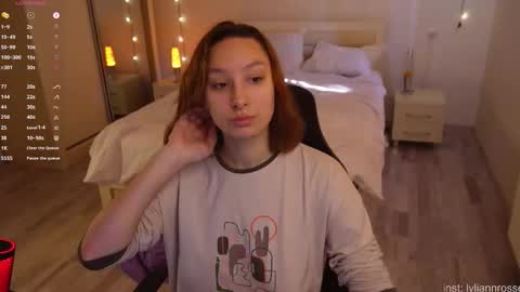 Lylian online show from 11-16-25, 07:14