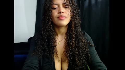 lylii_evans online show from 03-04-25, 03:55