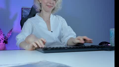 Lylith Skye NO NUDE model online show from 02-01-25, 05:58
