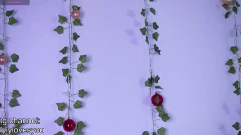 Lyly   online show from 12-16-25, 05:45