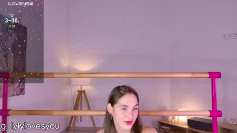 Lyly   online show from 06-05-26, 05:58