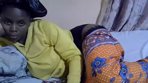 Snapshot of lyn_anna chatting on 09-30-25, 08:14 lyn_anna online show from 09-30-25, 08:14