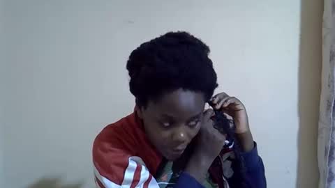 Snapshot of lyn_anna chatting on 11-29-25, 07:28 lyn_anna online show from 11-29-25, 07:28