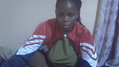 Snapshot of lyn_anna chatting on 12-15-25, 04:17 lyn_anna online show from 12-15-25, 04:17