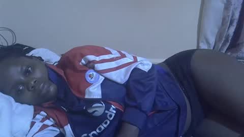 Snapshot of lyn_anna chatting on 12-17-25, 05:46 lyn_anna online show from 12-17-25, 05:46