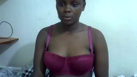Snapshot of lyn_anna chatting on 06-10-26, 05:56 lyn_anna online show from 06-10-26, 05:56