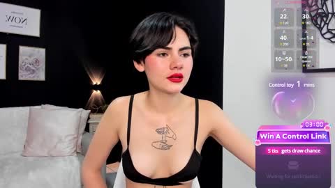 Lyn online show from 12-24-24, 02:22