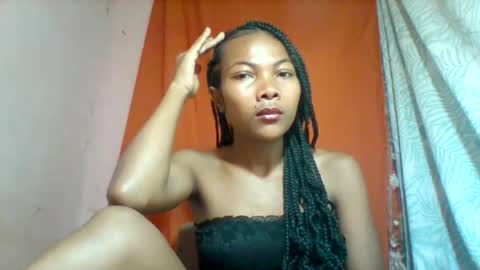 Snapshot of lyndah19 chatting on 12-03-25, 10:24 lyndah19 online show from 12-03-25, 10:24