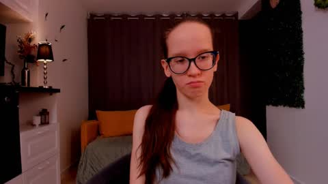 Sara online show from 02-27-25, 04:10