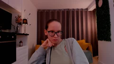 Sara online show from 03-02-25, 07:12