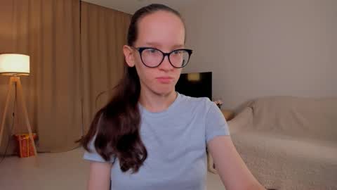 Sara online show from 10-04-25, 04:16