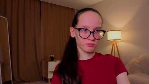 Sara online show from 12-16-25, 04:34