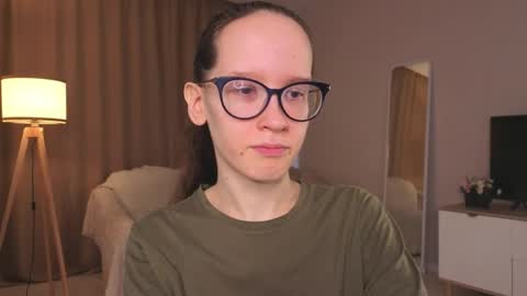 Sara online show from 05-14-26, 04:14