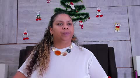 Lynn jonnes online show from 12-21-24, 05:25