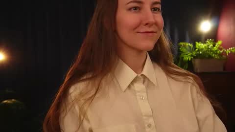 Snapshot of lynn_feline chatting on 11-29-25, 01:14 Lynn online show from 11-29-25, 01:14