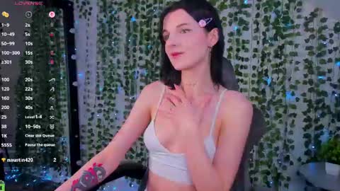 Lynn online show from 07-22-26, 11:51