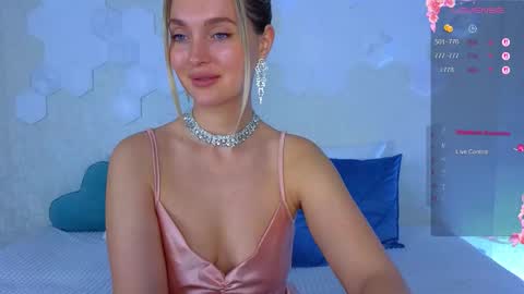 Lana online show from 12-05-25, 04:21