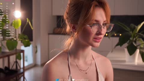 Snapshot of lynnalltop chatting on 03-02-26, 04:14 Natasha online show from 03-02-26, 04:14