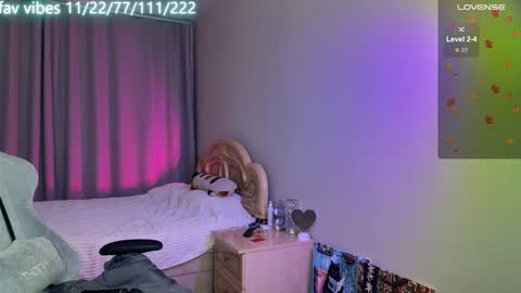 lynne_dawson online show from 10-08-25, 04:04