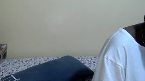 lyenne online show from 07-22-26, 02:03