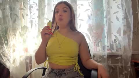 Elizabeth online show from 03-12-26, 11:38