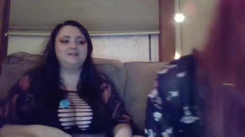 Snapshot of lynnkitten69000 chatting on 01-12-25, 12:18 Lynn online show from 01-12-25, 12:18