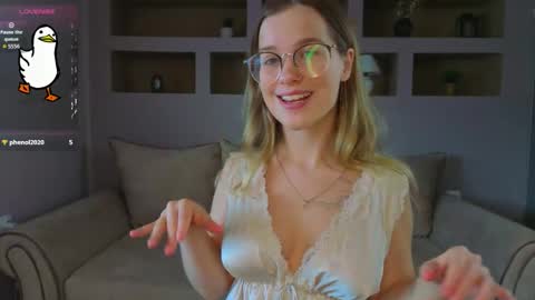 Lynn online show from 10-29-25, 01:35