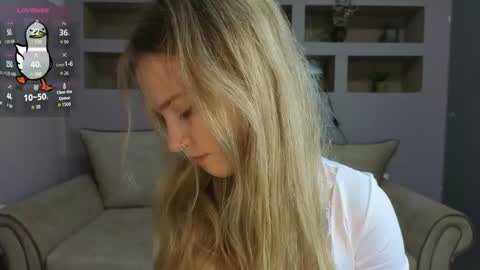 Lynn online show from 11-09-25, 03:32