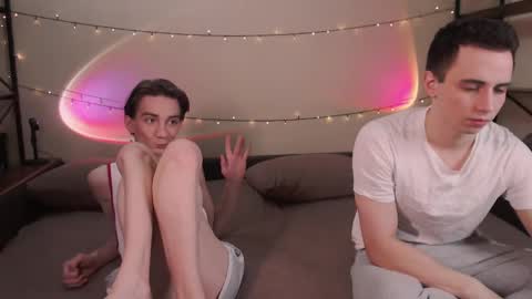 Snapshot of lyonfilm chatting on 03-09-25, 01:26 KennyEliot online show from 03-09-25, 01:26