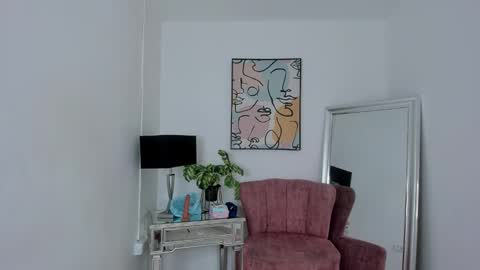 Leyla  online show from 10-21-25, 12:39